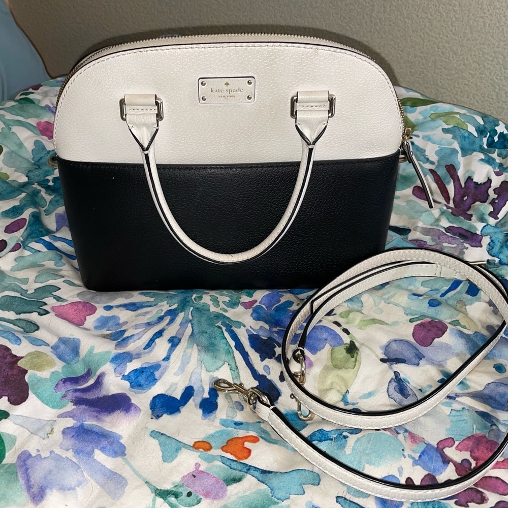 Kate Spade Wellesley Grove Street Carli Black/White Leather Shoulder Bag